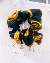 Prabangus rinkinys 25 momų šilko 50x70 oxford pagalvės užvalkalas, miego akiniai, Versace šilko plaukų gumelė