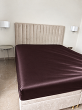 25 momų šilkinė paklodė 100% Mulberry šilko – SILK&SLEEP baklažano ruda