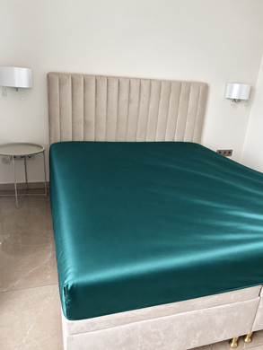 25 momų šilkinė patalynė iš natūralaus Mulberry šilko – SILK&SLEEP smaragdo spalvos šilkinė paklodė